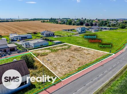 Prodej pozemku pro bydlení, 1 305 m²