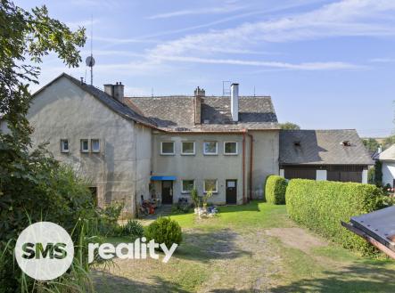 Prodej - nájemní dům, 248 m²