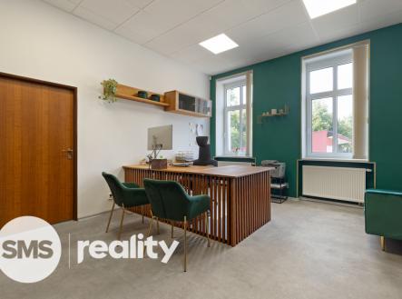 Prodej obchodní prostor, 1 360 m²