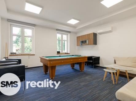 Prodej obchodní prostor, 1 360 m²