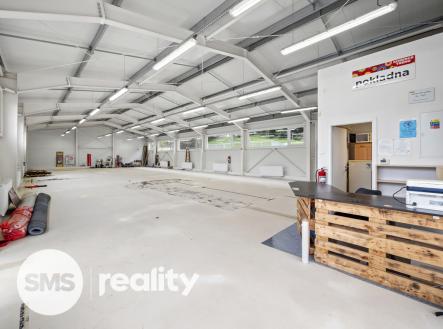 Pronájem obchodní prostor, 293 m²