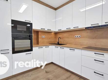 Pronájem bytu, 3+kk, 80 m²