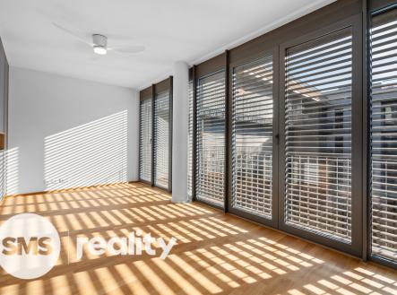 Pronájem bytu, 1+kk, 13 671 m²