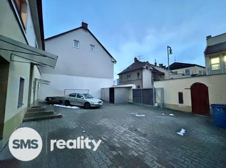 Pronájem bytu, 2+kk, 536 m²