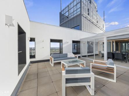 Pronájem bytu, atypický, 332 m²
