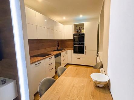 Pronájem bytu, 2+kk, 50 m²