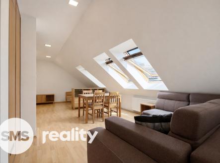 Pronájem bytu, 1+kk, 39 m²