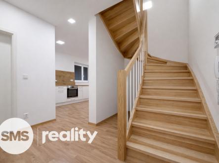 Pronájem bytu, 3+kk, 76 m²