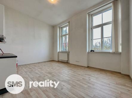 Pronájem bytu, 1+kk, 38 m²