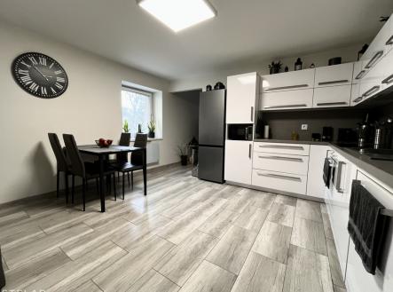 Pronájem bytu, 3+1, 60 m²