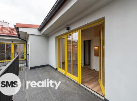 Pronájem bytu, 2+kk, 68 m²