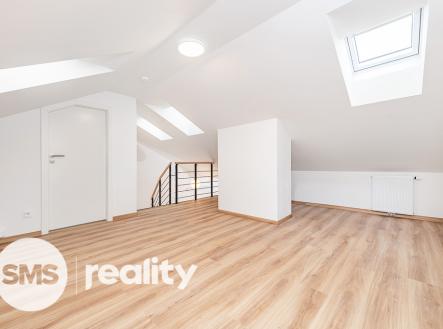 Pronájem bytu, 2+kk, 68 m²