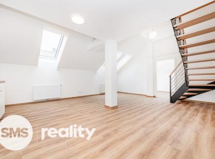 Pronájem bytu, 3+kk, 90 m²