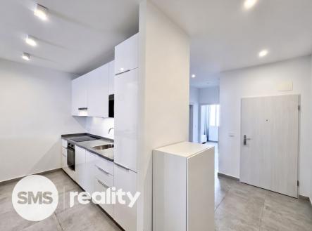 Pronájem bytu, 3+kk, 75 m²