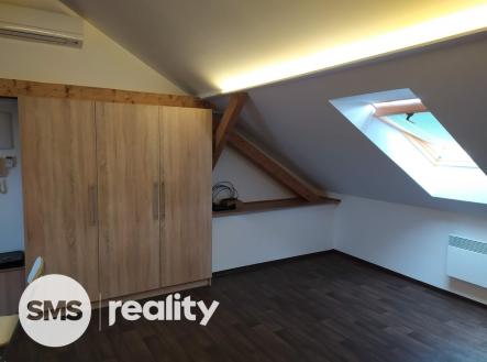 Pronájem bytu, 1+kk, 36 m²