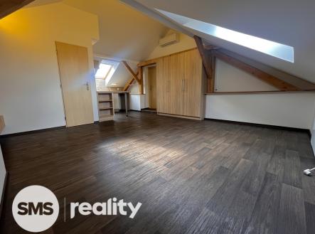 Pronájem bytu, 1+kk, 36 m²