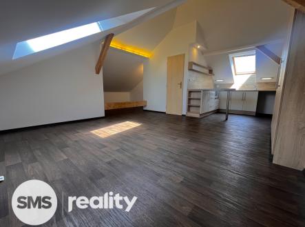 Pronájem bytu, 1+kk, 36 m²