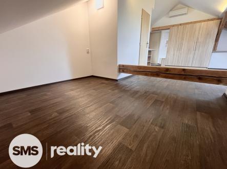 Pronájem bytu, 1+kk, 36 m²