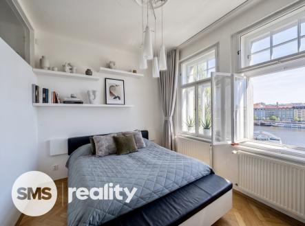 Pronájem bytu, 2+kk, 66 m²