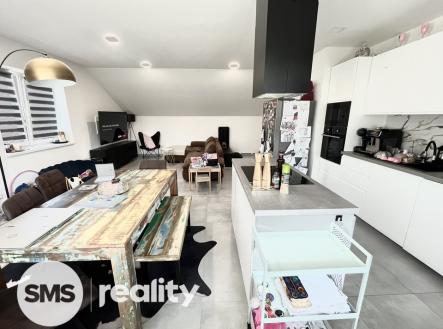Pronájem bytu, 3+kk, 95 m²
