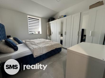 Pronájem bytu, 3+kk, 95 m²