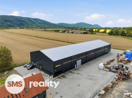 Pronájem skladu, 1 731 m²