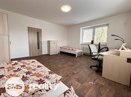 Pronájem bytu, jiný, 100 m²