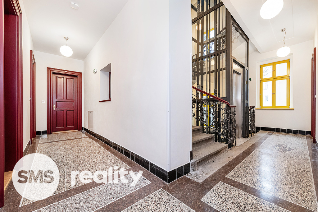 850-8894.jpg