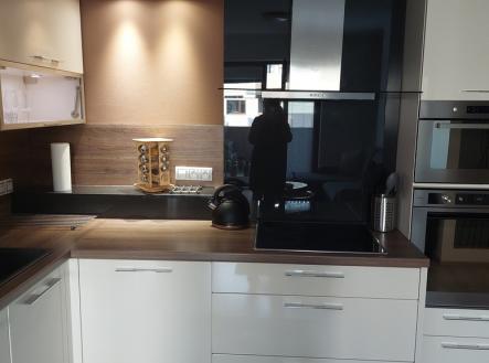 Pronájem bytu, 2+kk, 52 m²