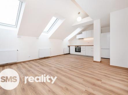 Pronájem bytu, 2+kk, 68 m²