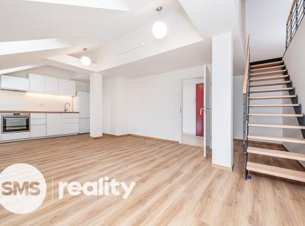 Pronájem bytu, 2+kk, 68 m²