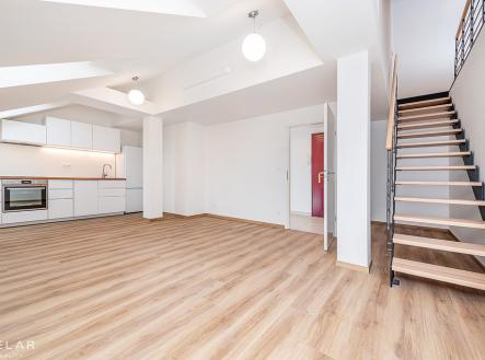 Pronájem bytu, 2+kk, 68 m²
