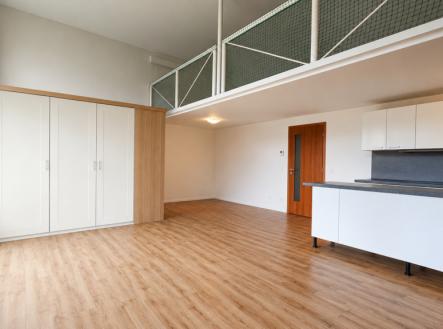 Pronájem bytu, 3+kk, 80 m²