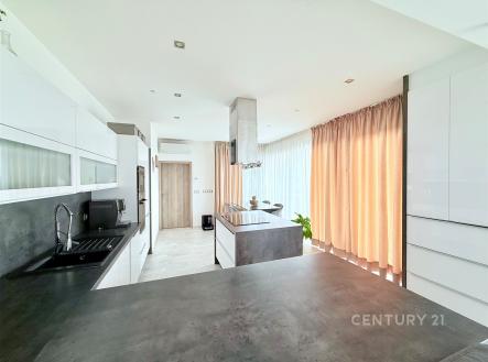 Prodej bytu, 4+kk, 135 m²