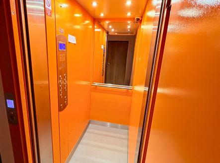 Pronájem bytu, 2+1, 55 m²