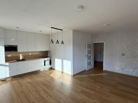 Pronájem bytu, 3+kk, 77 m²