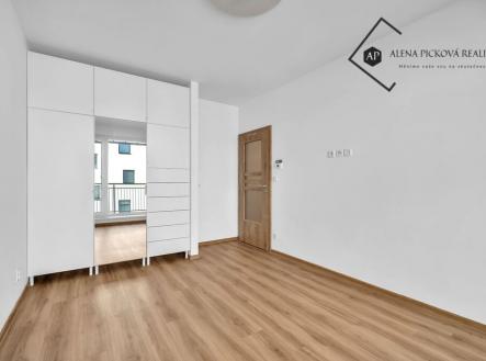 Pronájem bytu, 2+kk, 57 m²