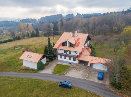 Prodej vícegeneračního domu 923 m, pozemek 12441 m Velké Hamry