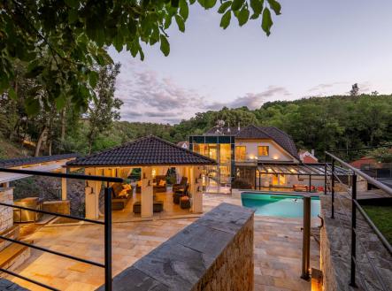 Prodej domu/vily, 850 m²