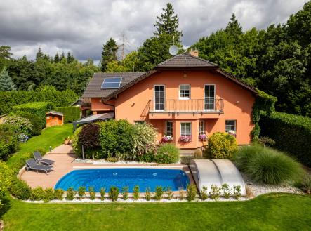 Prodej - dům/vila, 389 m²