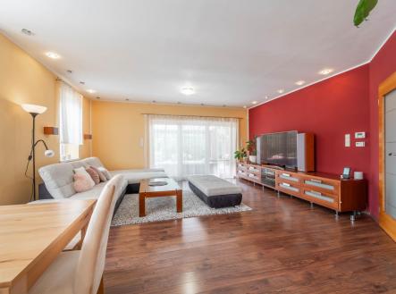 Prodej - dům/vila, 389 m²