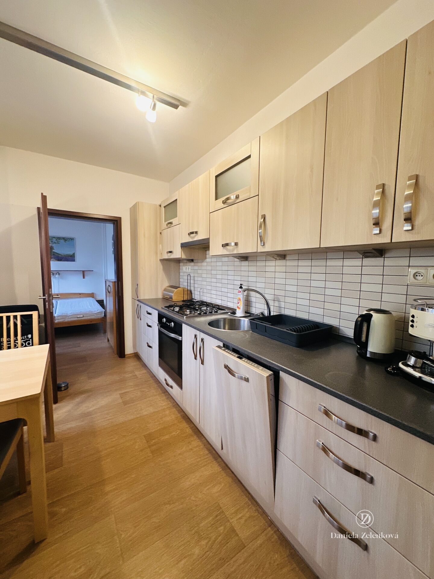 Byt 3+1, plně zařízený, Zachariášova, Č.B.