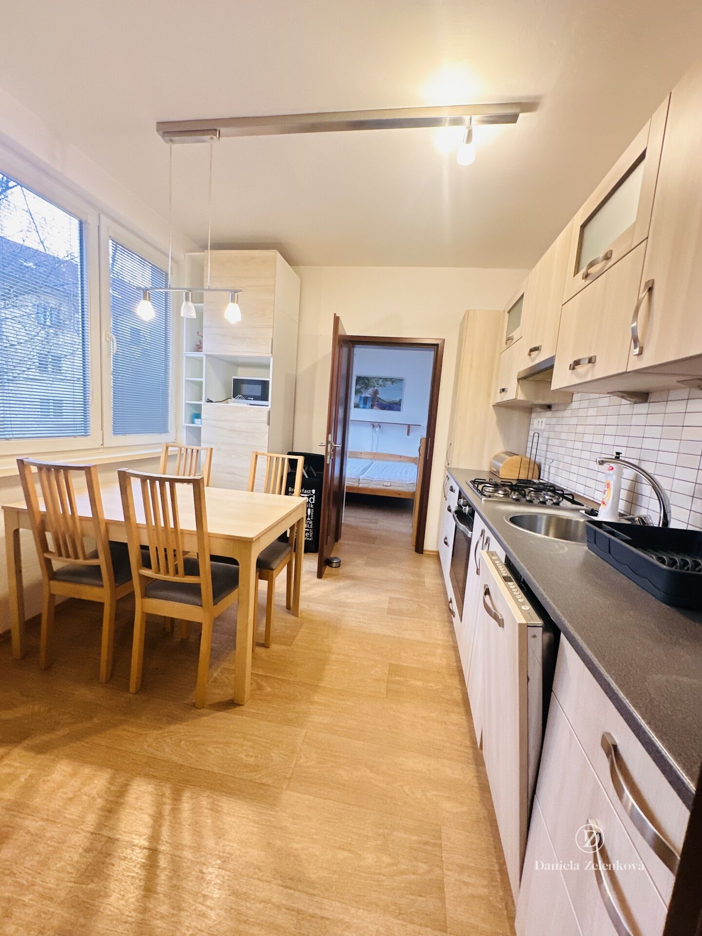 Byt 3+1, plně zařízený, Zachariášova, Č.B.