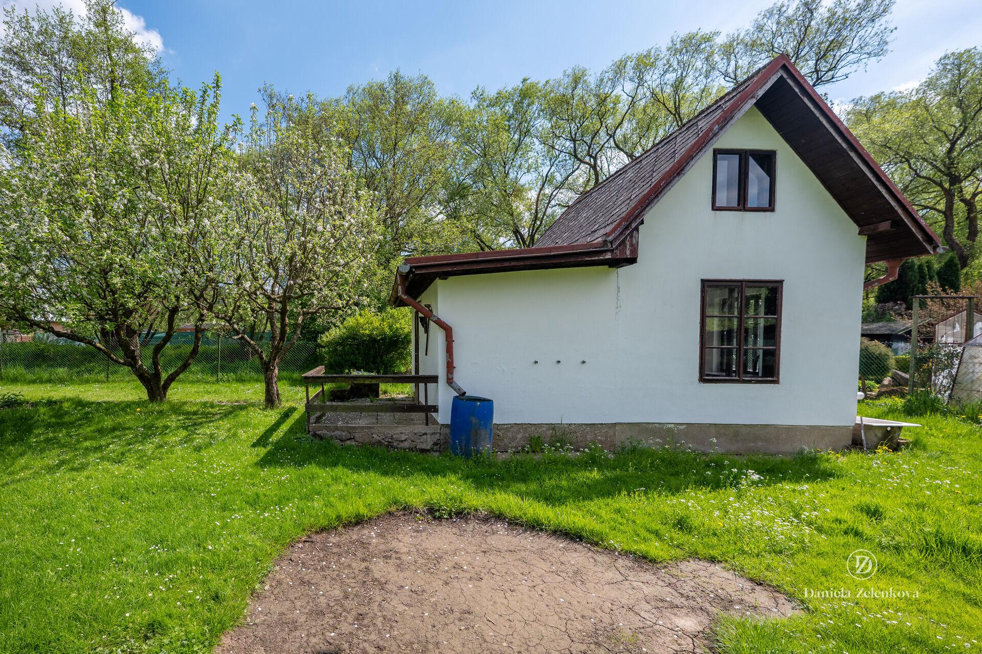 Chata, pozemek 350m2, Staré Dobrkovice, Český Krumlov