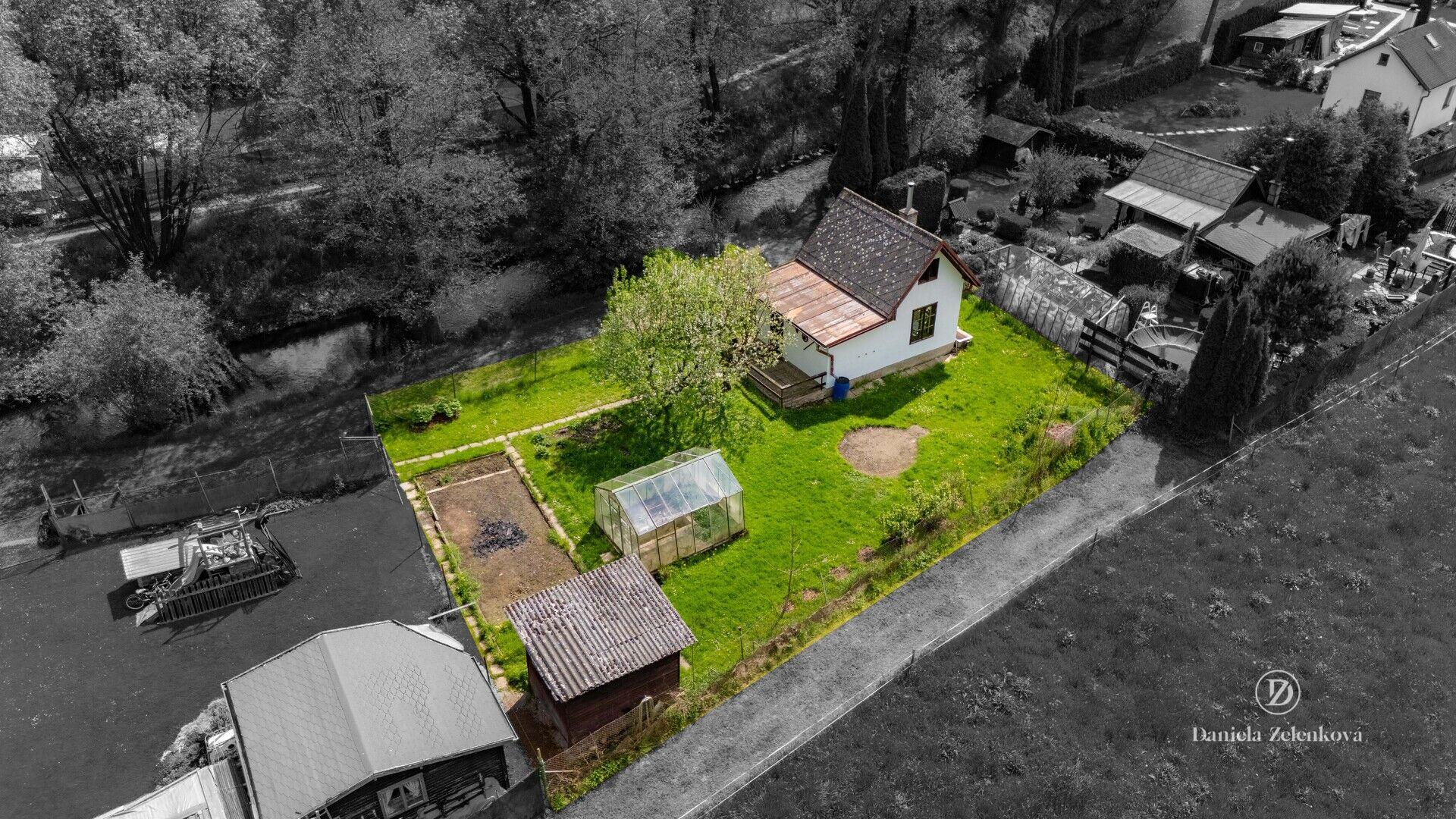 Chata, pozemek 350m2, Staré Dobrkovice, Český Krumlov