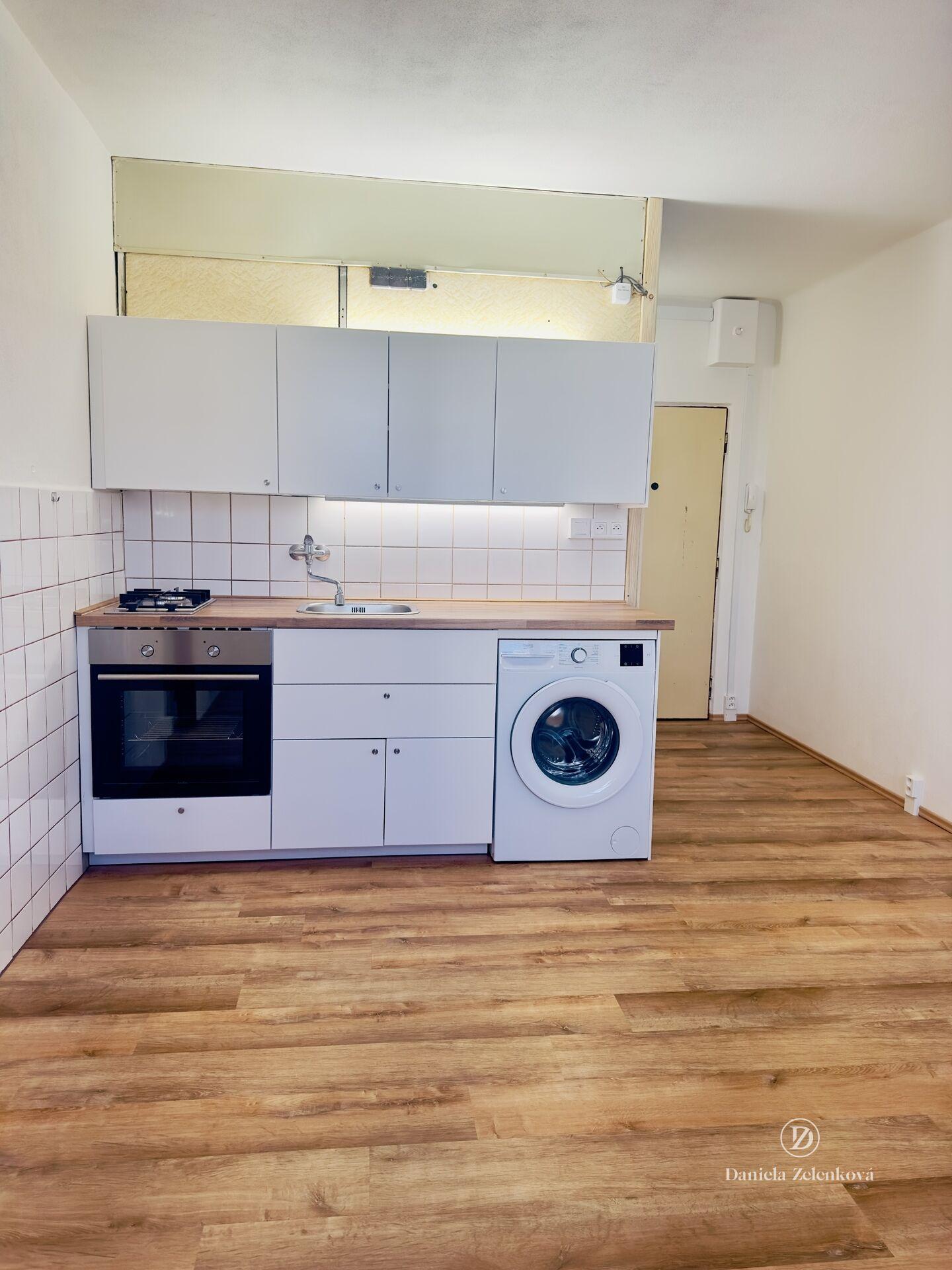 Byt 1+1 v 1. patře , OV, Lidická tř., České Budějovice