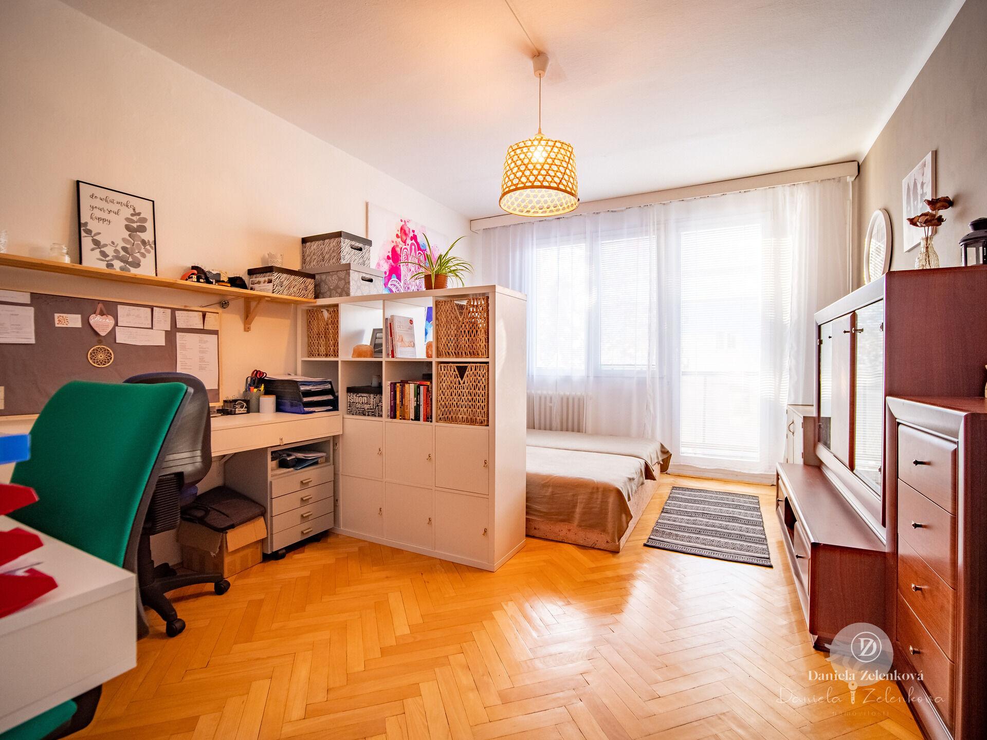 Pronájem 3+1, panelovém domě, Plzeňská ul., České Budějovice