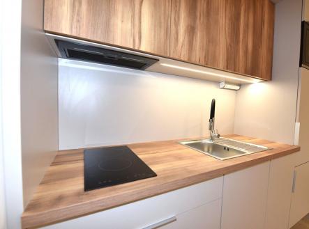 Pronájem bytu, 1+kk, 34 m²