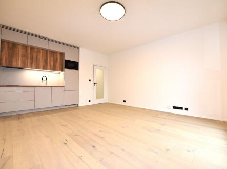 Pronájem bytu, 1+kk, 34 m²
