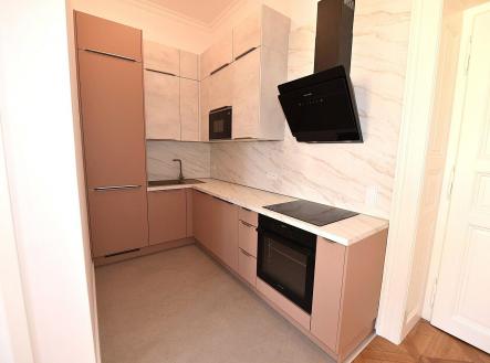 Pronájem kanceláře, 84 m²